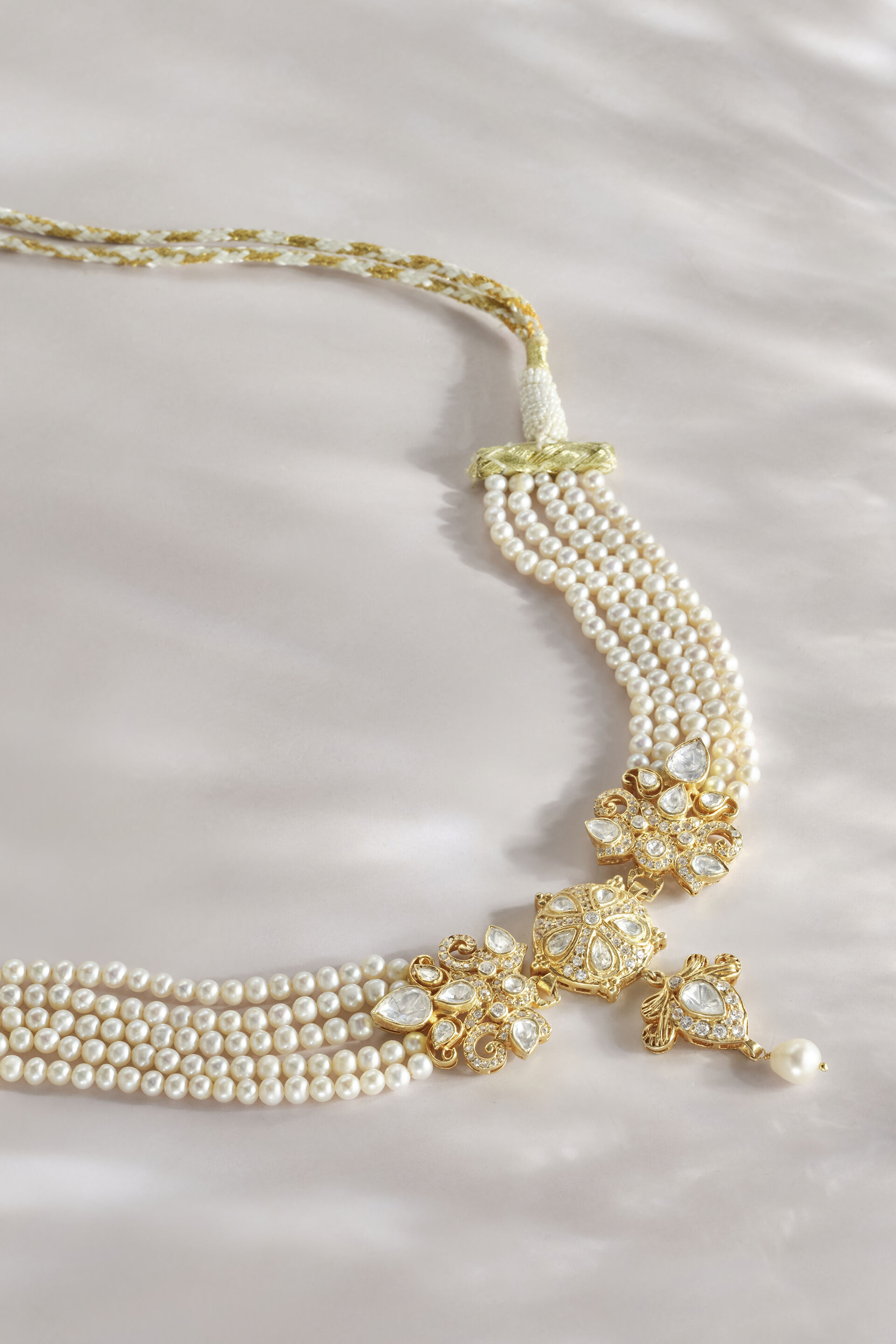 Shahmahal Choker